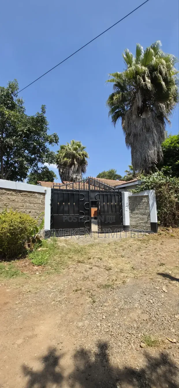3 Bedroom Bungalow with DSQ in Ngong Town, Gateway Mall Area - 1