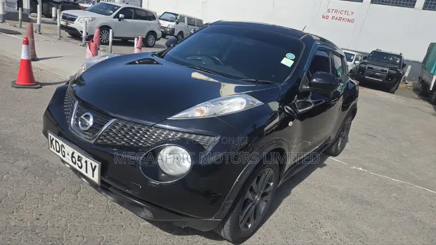 Nissan Juke S 4dr Hatchback AWD 2015 Nyeusi - 1