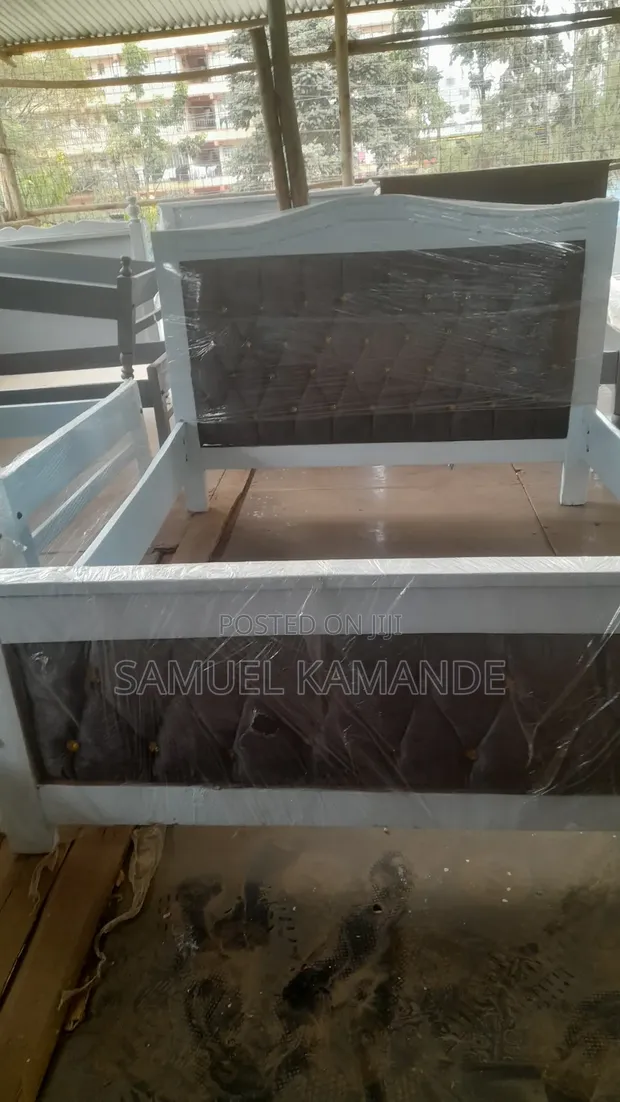 Bluegum Wood Mocket Bed 4x6 - 1