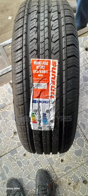 225/65R17 Sunfull Radial Passenger Tyre