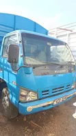 Isuzu NPR 2018 Bluu - 2