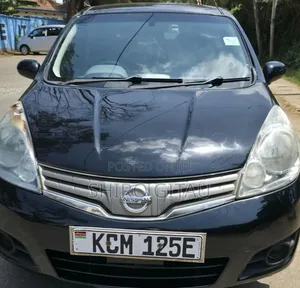 Nissan Note 2010 Nyeusi