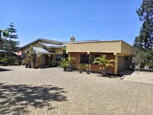 6 Bedroom Bungalow for Sale in Oloolua, Ngong