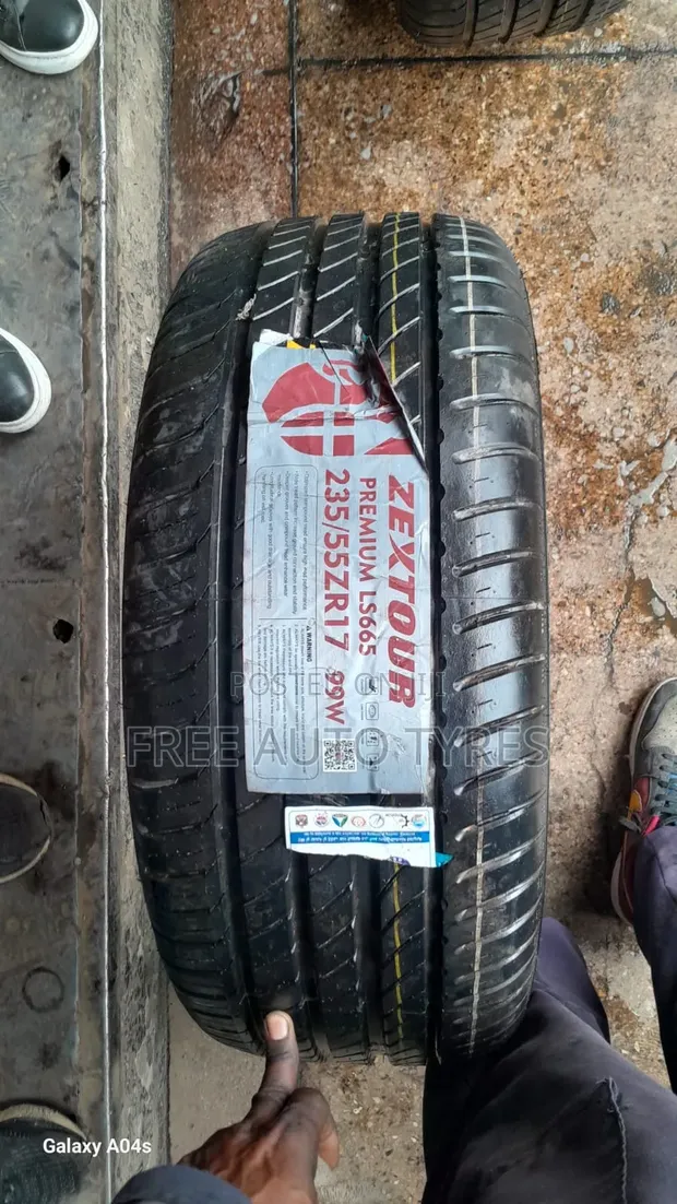 Brand New Zextour 235/55ZR17 Performance Tyres - 1