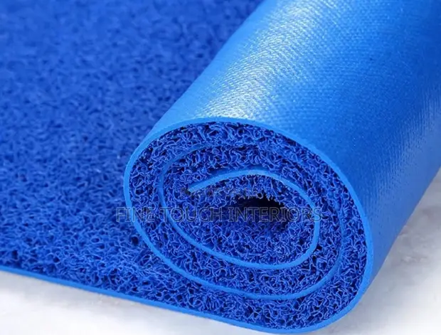 Luxury PVC Spaghetti Carpet for Living Room - 1