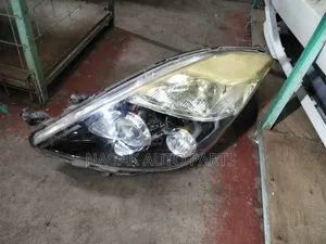 Toyota Isis 2010 Headlight (Used)