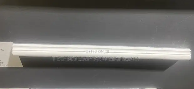PU/Fibre Wainscoting 2.4" x 1" - 1
