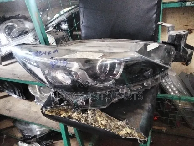 Mazda Atenza 2015 Xenon Headlight - 1
