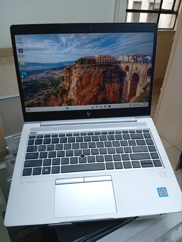 HP EliteBook 840 G5 Laptop - Core i5, 8GB RAM, 256GB SSD - 1