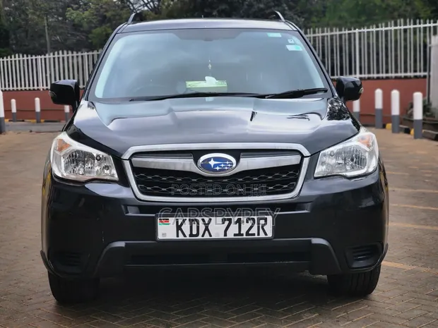 Subaru Forester 2014 Nyeusi - 1