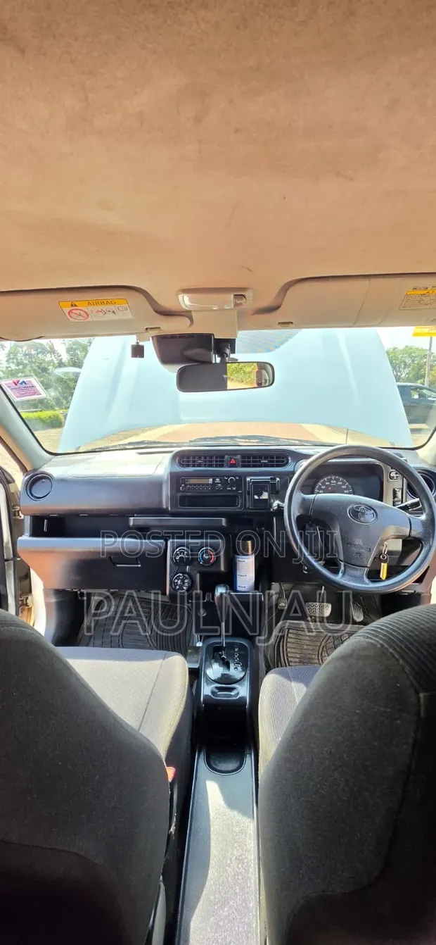 Toyota Probox 2017 - 1