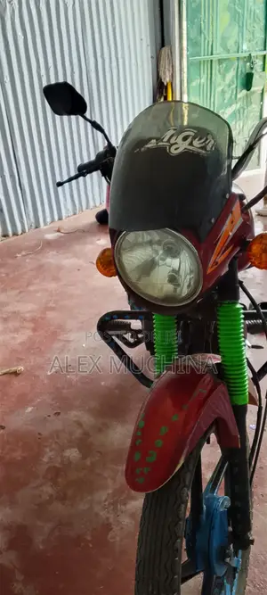 Dayun DY150 2015 Nyekundu