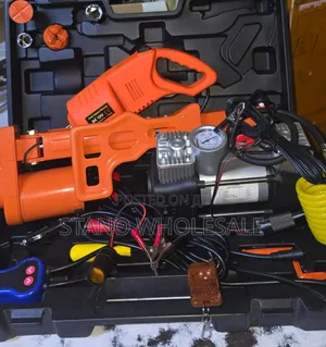 Brand New Car Jack and 2 Cylinder Compressor