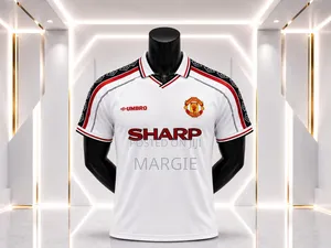 Sharp Manchester United Old School White Sweatshirt