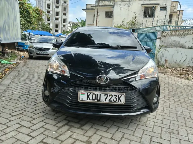 Toyota Vitz 1.3 FWD 5dr Hatchback 2018 - 1