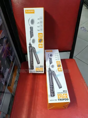 1.8M AI Selfie Stick yenye Smart Tracking