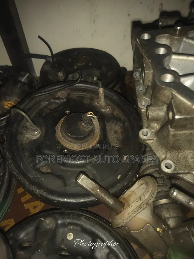 Toyota Noah 2017 Rear Hub 2WD - 1