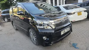 Toyota Vellfire 2015 Nyeusi