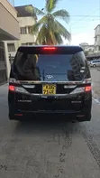 Toyota Vellfire 2015 Nyeusi - 2