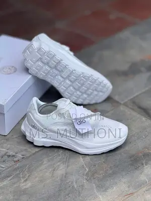 Alo Yoga Recovery Sneakers - Sizes 39-45