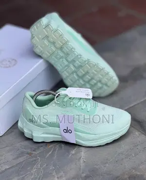 Alo Athleisure Recovery Sneakers - Women's Size 36-41
