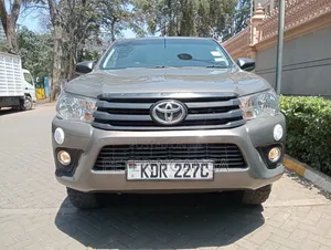 Toyota Hilux Revo Double Cab 2.4 Diesel RWD 2017 Gray