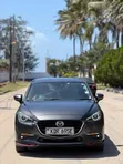 Mazda Axela 2017 Gray - 1