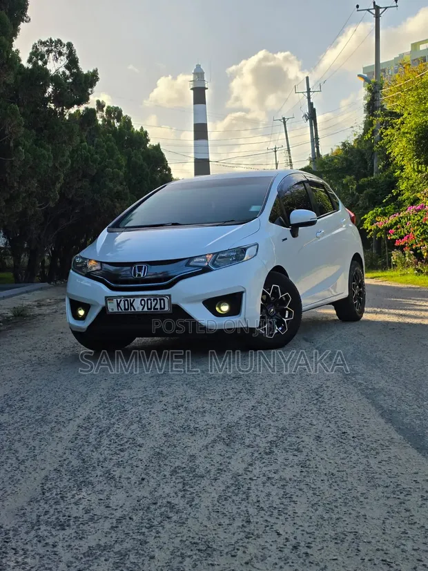 Honda Fit EX 2016 Hybrid - 1