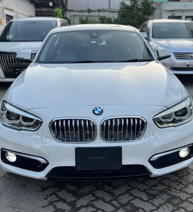 BMW 118i 2017 White - 1