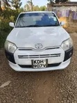 Toyota Probox 1.5 F 2WD 2015 White - 1