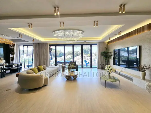 Apartment ya Vyumba 5 vya Kulala Inauzwa Spring Valley - 1