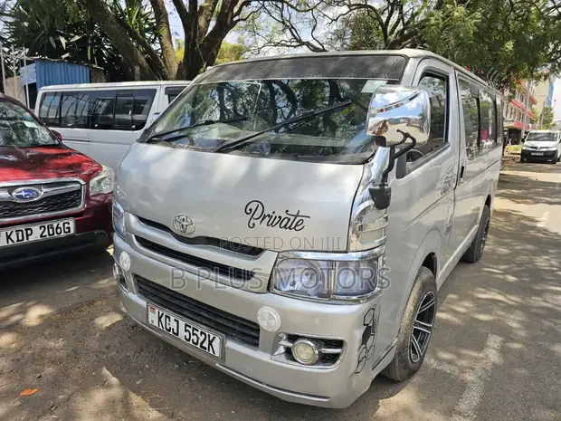 Toyota HiAce 2009 Silver - 1