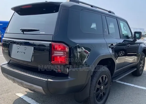 Toyota Land Cruiser Prado 2025 Nyeusi - 1