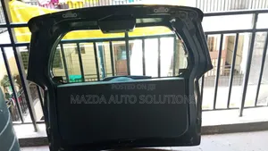 Toyota Ractis Boot Lid