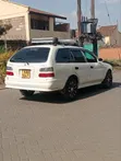 Toyota Corolla L-Touring 2000 - 1