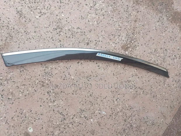 Mazda Atenza / Mazda 6 Windshield - 1