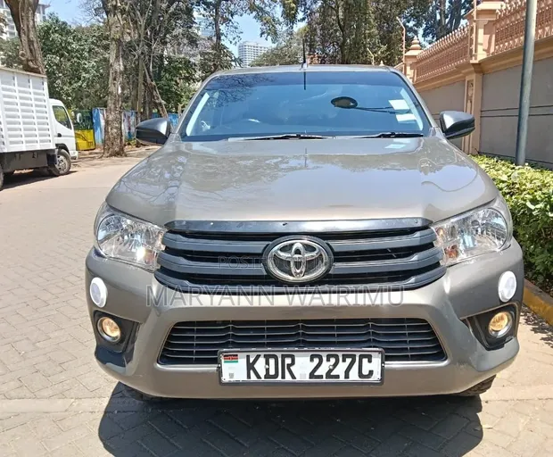 Toyota Hilux Revo Single Cab 2.8 Diesel RWD 2018 Gray - 1