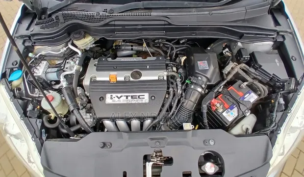 Honda CR-V 2011 Silver - 1