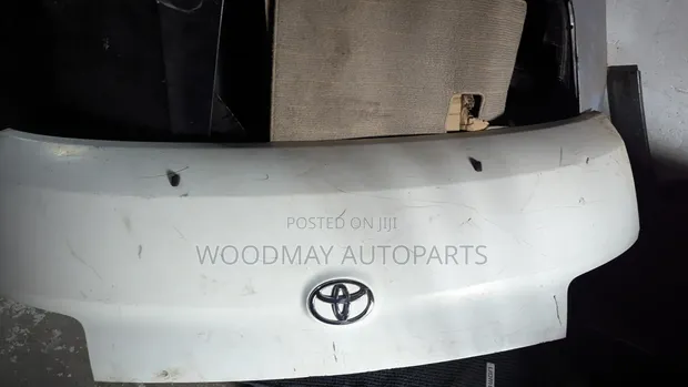 Toyota Townace Bonnet - Ex Japan - 1