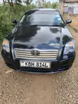 Toyota Avensis Liftback 2004 Nyeusi - 3