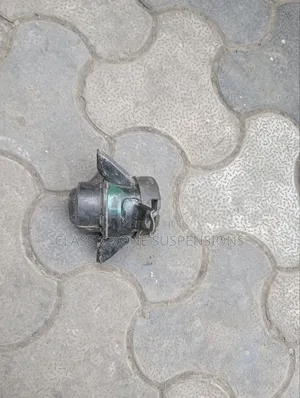 Toyota Passo Engine Mount