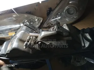 Nissan Qashqai Dualis Xenon Headlights (Used)