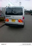 Toyota HiAce 2010 Nyeupe - 2