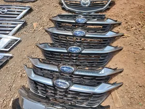 Honda Vezel Front Grill (Ex-Japan)