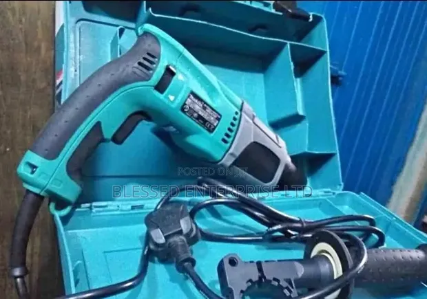 Makita 800W Electric Rotary Hammer - 1