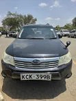 Subaru Forester 2010 Nyeusi - 1