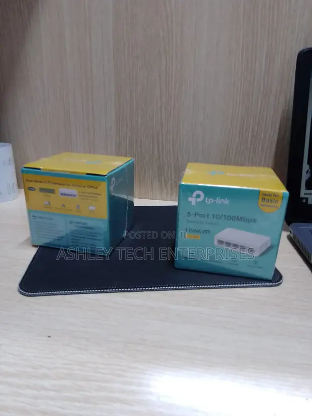 TP-Link 5-Port Gigabit Network Switch TL-SF1005D - 1