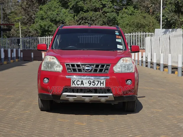 Nissan X-Trail 2007 Red - 1