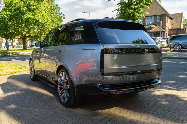 Land Rover Range Rover P400 SE LWB 7 Seat 2022 Grey - 1