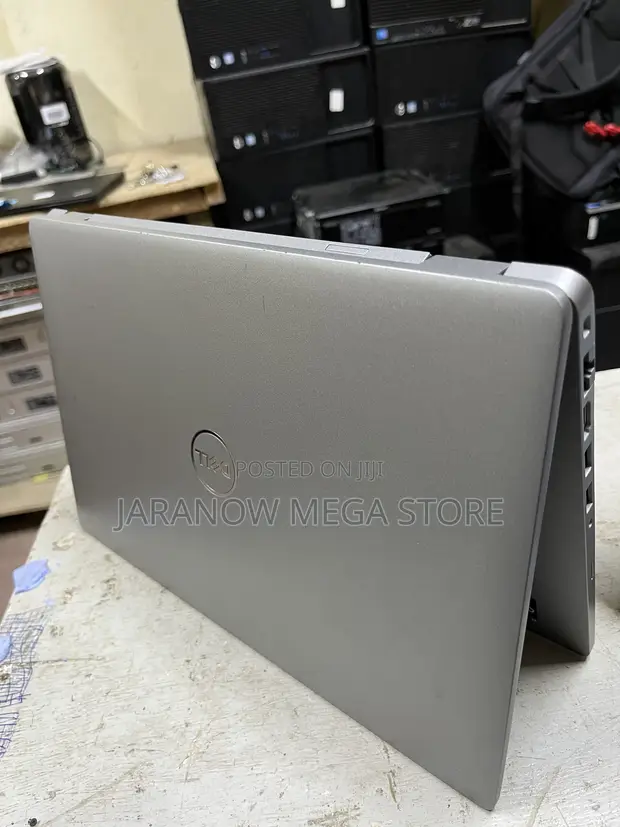 Dell Latitude 5431 Laptop: 16GB RAM, i7 12th Gen, 512GB SSD - 1